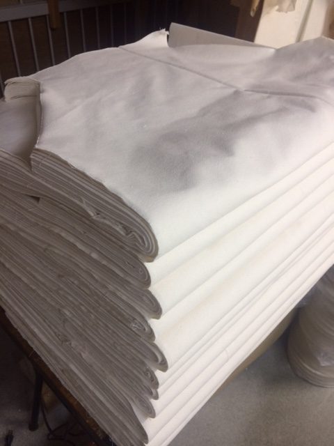 胸付き前掛け　裁断