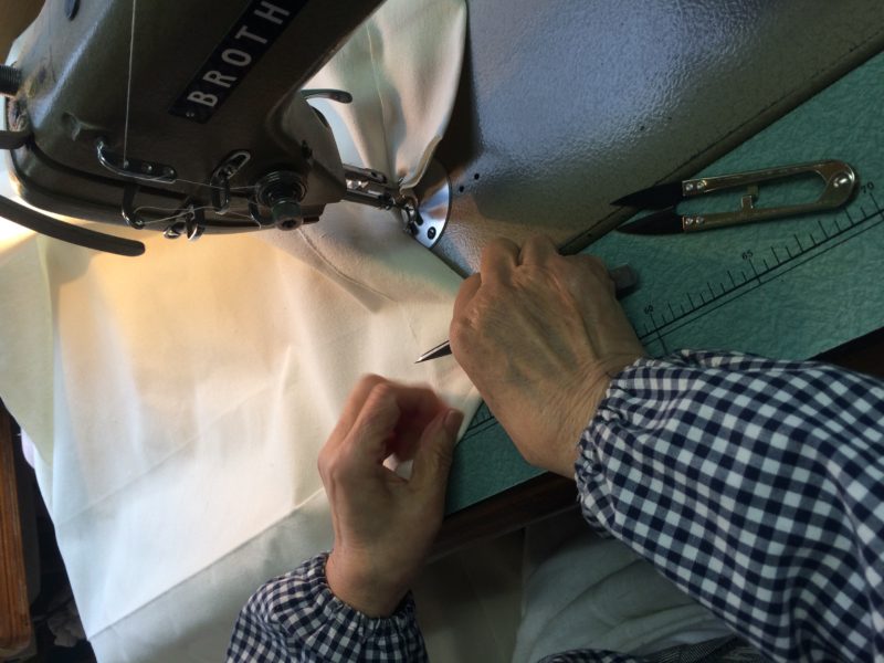 胸付き前掛け　縫製