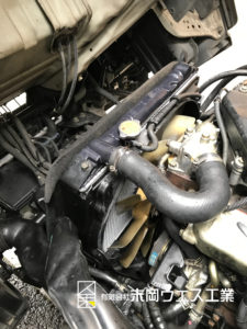 2t営業社、エンジンルーム